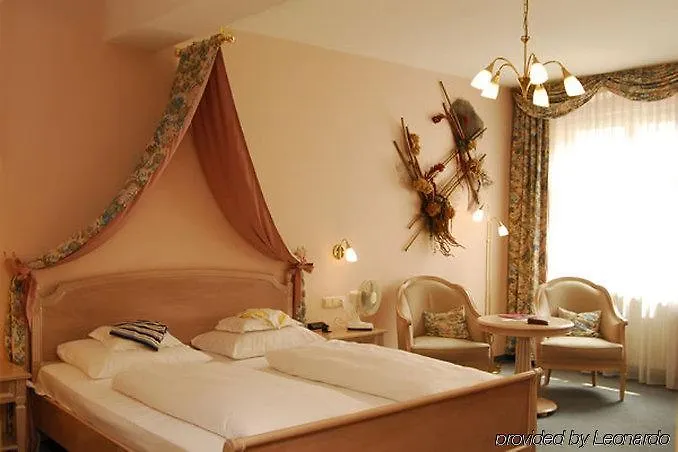Hotel Am Josephsplatz Nuremberg 3*,  Germany
